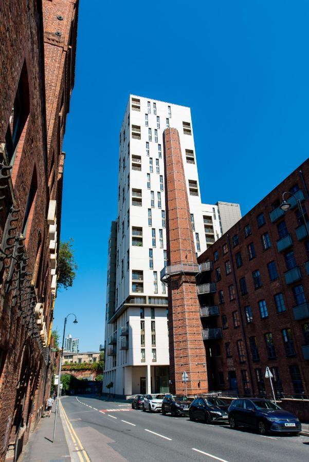 The Assembly Manchester Oasis Holding Exterior photo