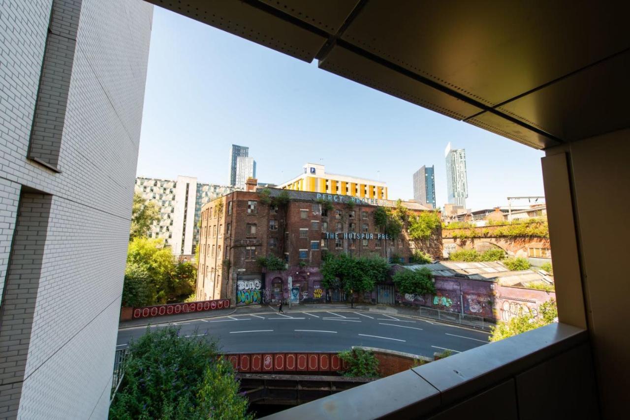 The Assembly Manchester Oasis Holding Exterior photo